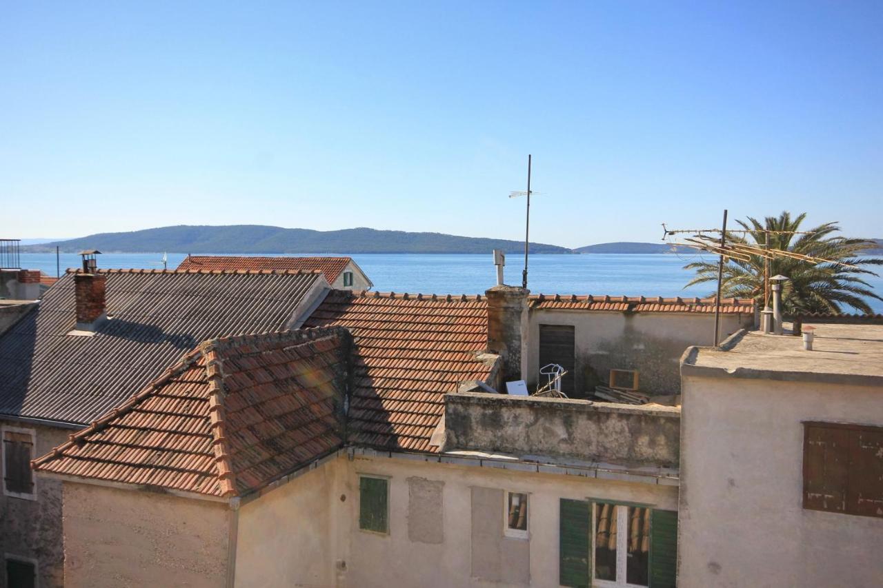 Apartments By The Sea Kastel Kambelovac, Kastela - 8679 Buitenkant foto