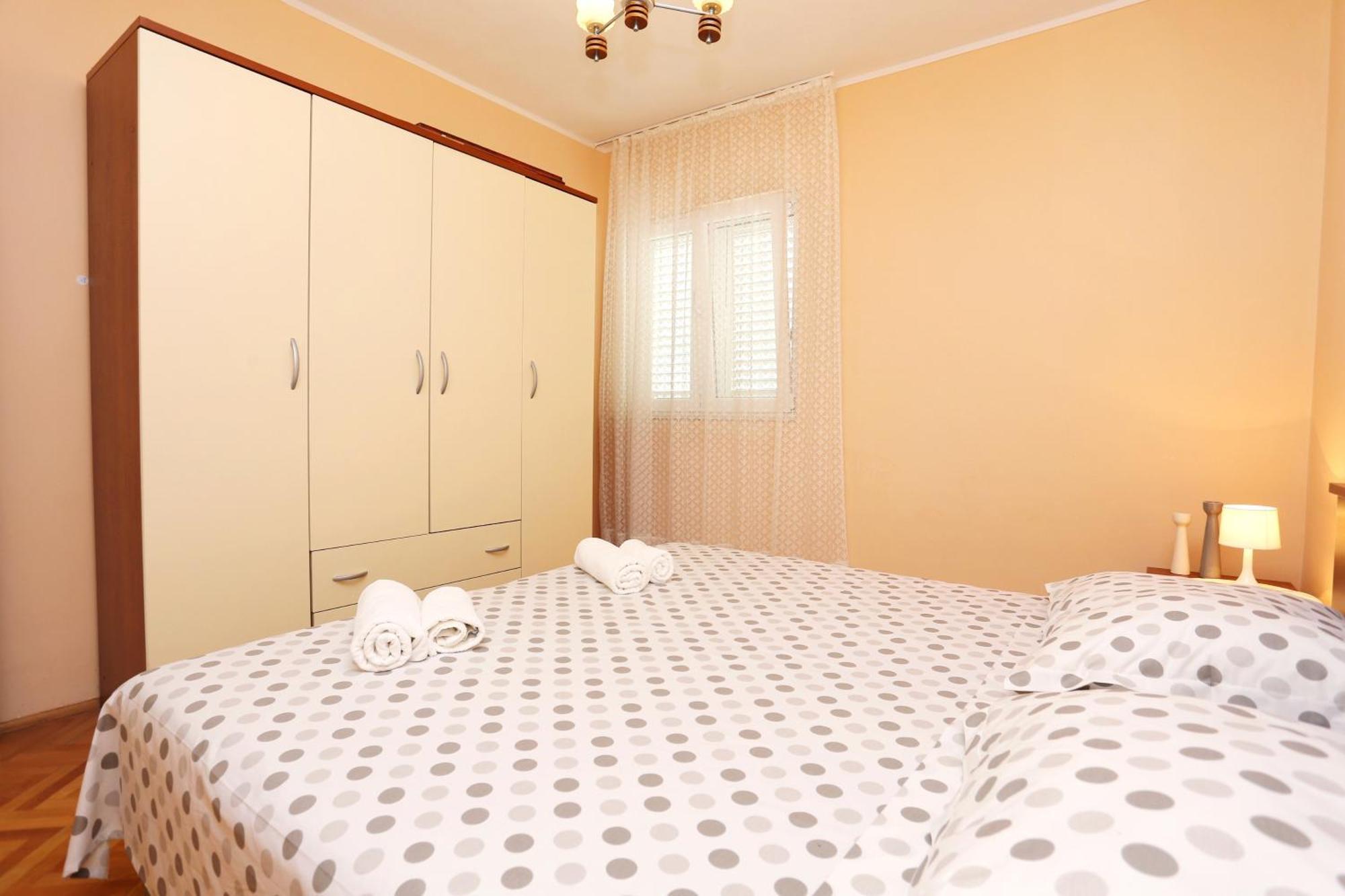 Apartments By The Sea Kastel Kambelovac, Kastela - 8679 Kamer foto